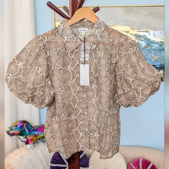 NWT Bailey/44 Women's Snake Print Puff Sleeve Top Size L - Picture 2 of 13